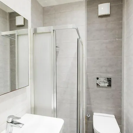 Comfortable W/ac In Cihangir 公寓 *