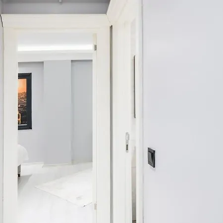 Comfortable W/ac In Cihangir Apartman